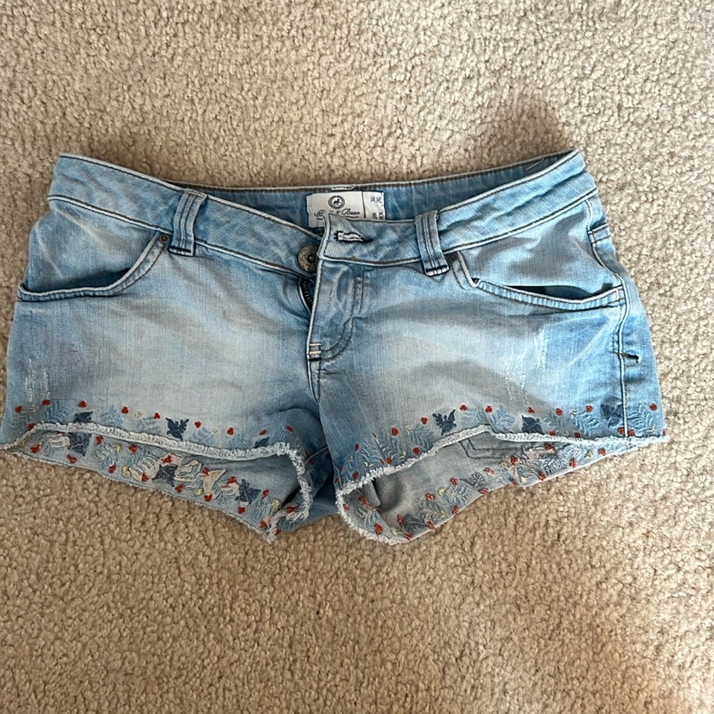 Denim/ Jean short shorts with embroidery